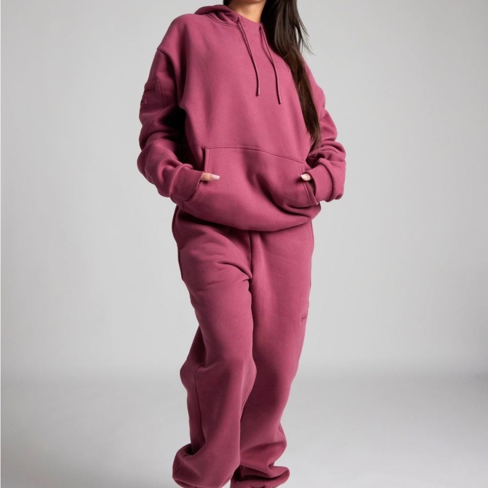 NWT COMFRT Minimalist Sweatpants (matching airpla… - image 4